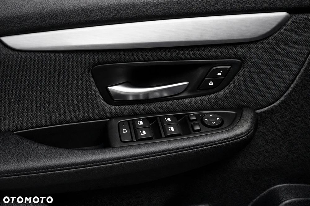 BMW Seria 2 218i - 16