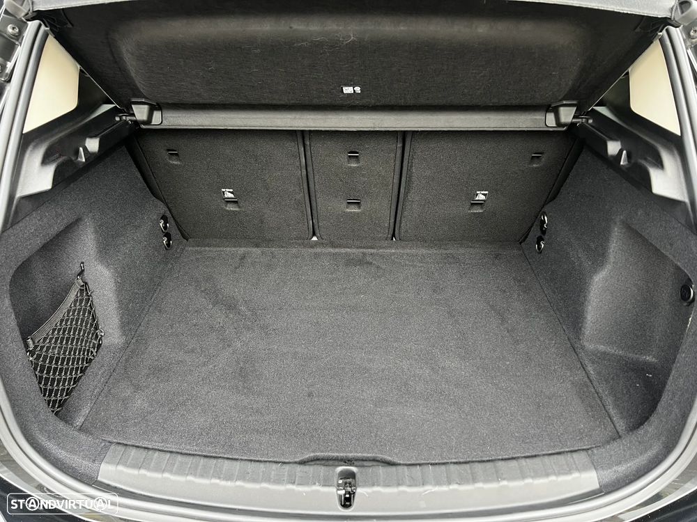 BMW 218 Active Tourer i Auto - 31