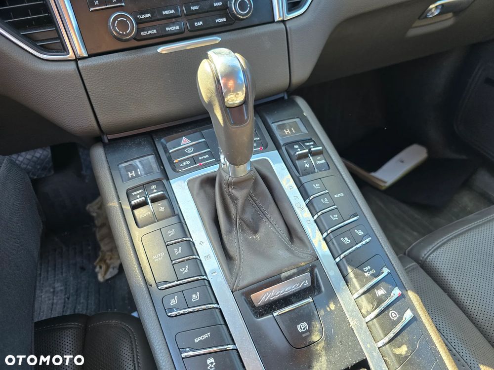 Porsche Macan PDK - 16