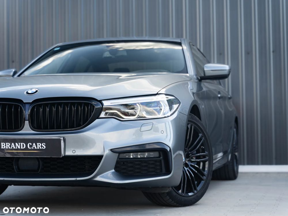 BMW Seria 5 530i xDrive M Sport sport - 12
