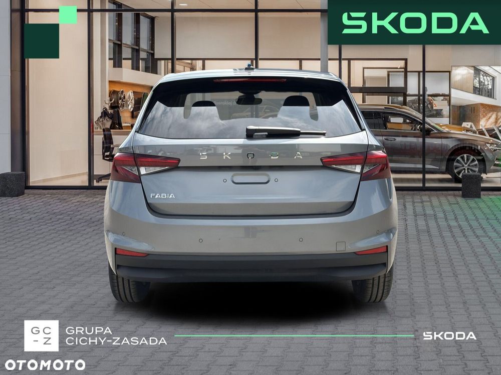 Skoda Fabia 1.0 TSI Drive DSG - 5