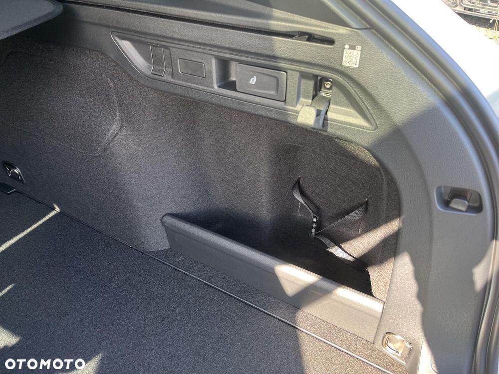 Volkswagen Passat - 37