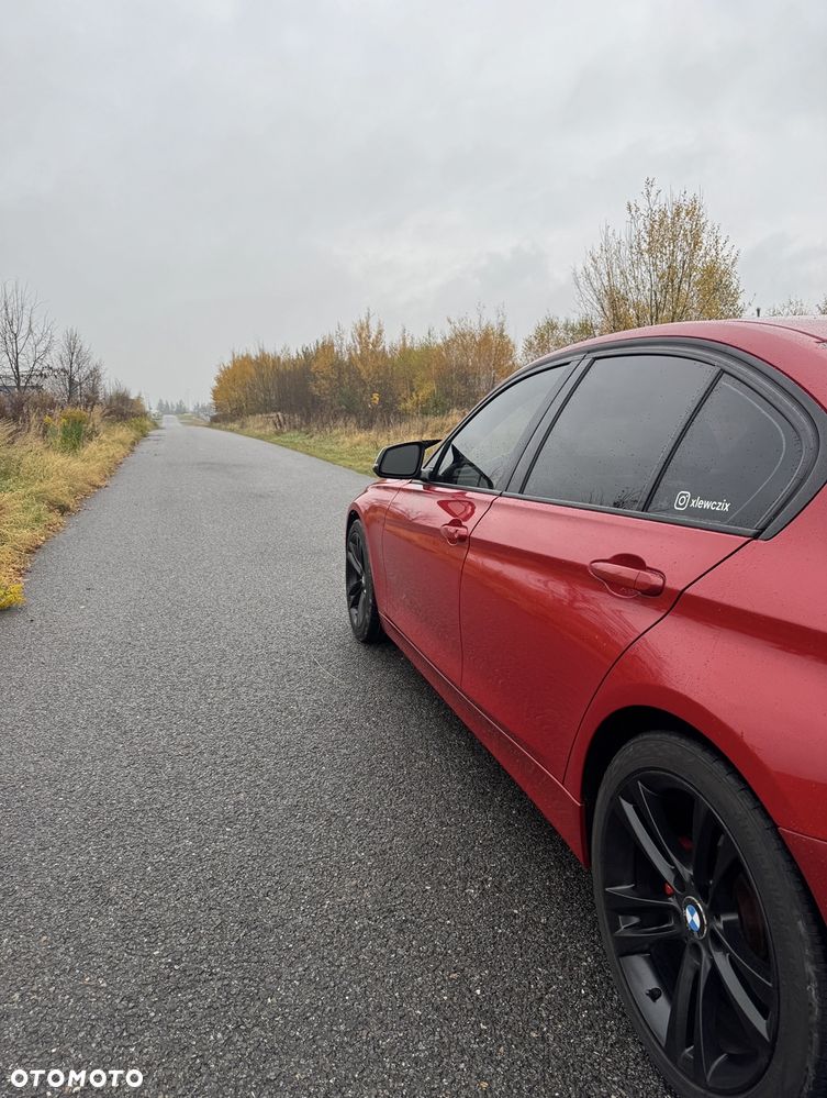 BMW Seria 3 328i Sport Line - 7