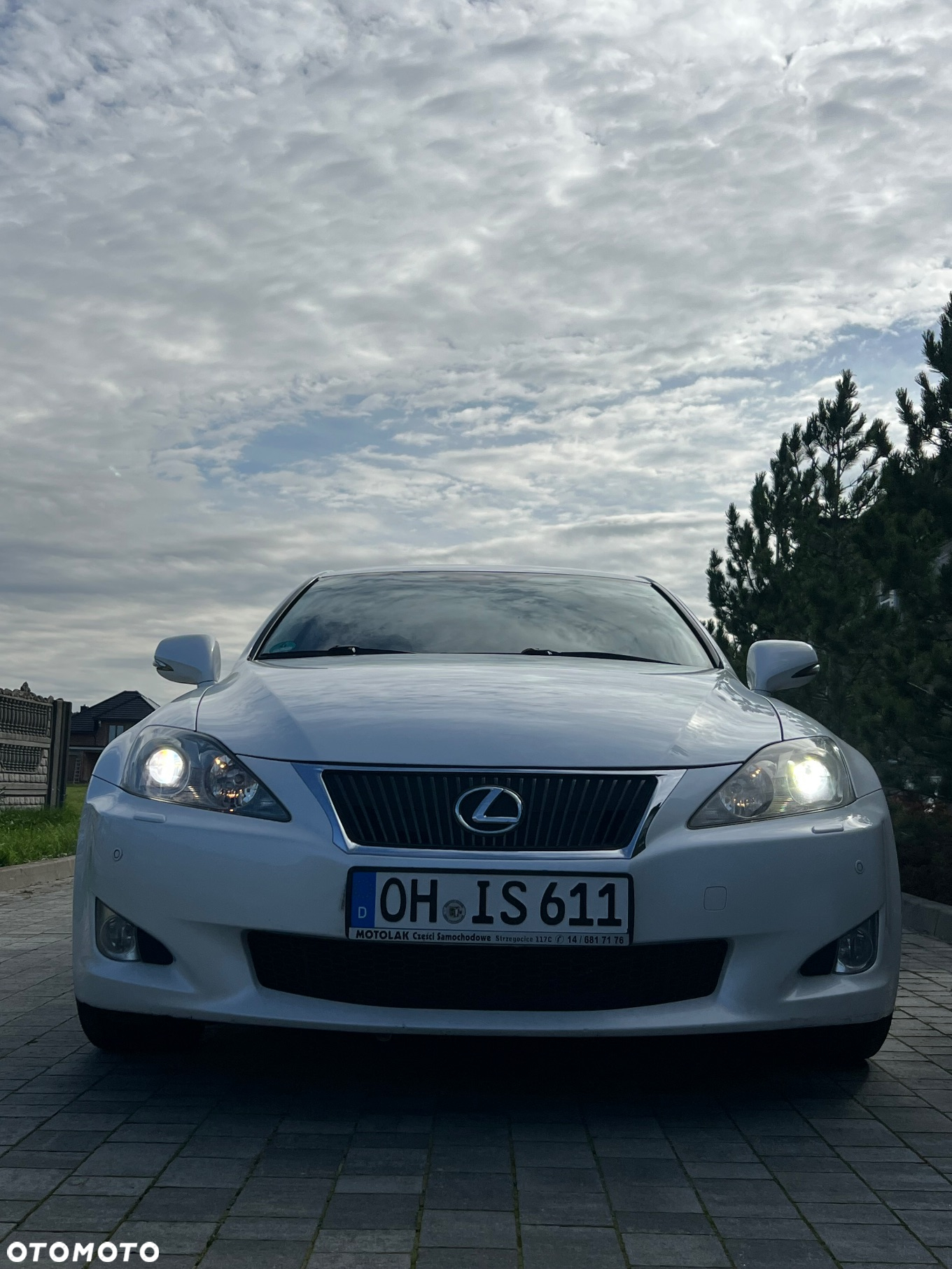 Lexus IS - 11