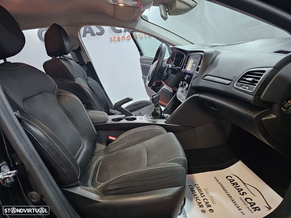 Renault Mégane 1.5 Blue dCi Intens - 11