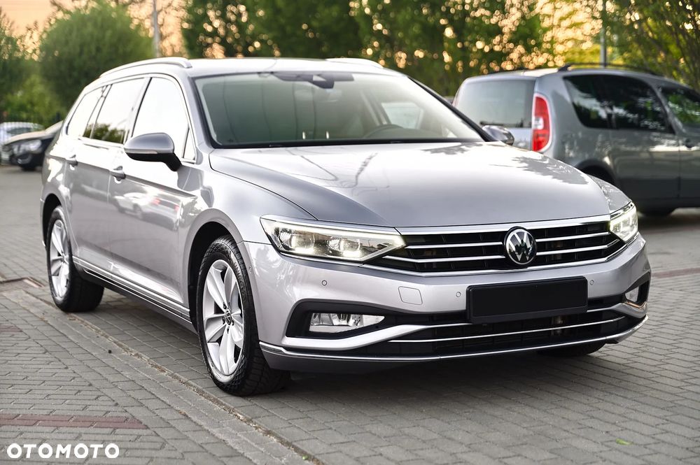 Volkswagen Passat - 15