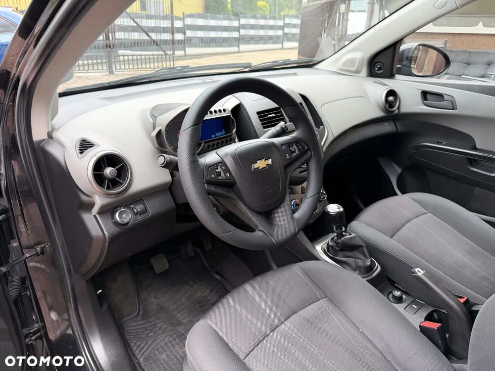Chevrolet Aveo 1.2 LT+ - 11