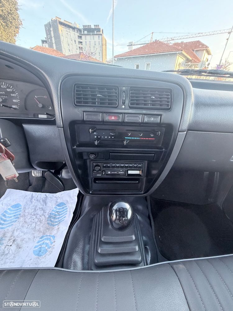 Nissan pick up 2.5 diesel 3 lugares com caixa atraz - 22