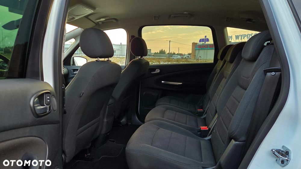 Ford S-Max 2.0 TDCi DPF Titanium - 19