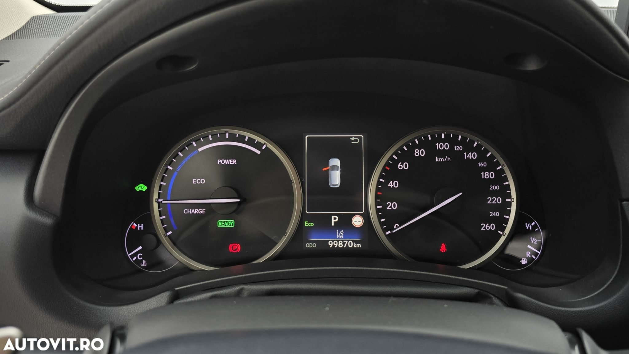 Lexus Seria NX - 16