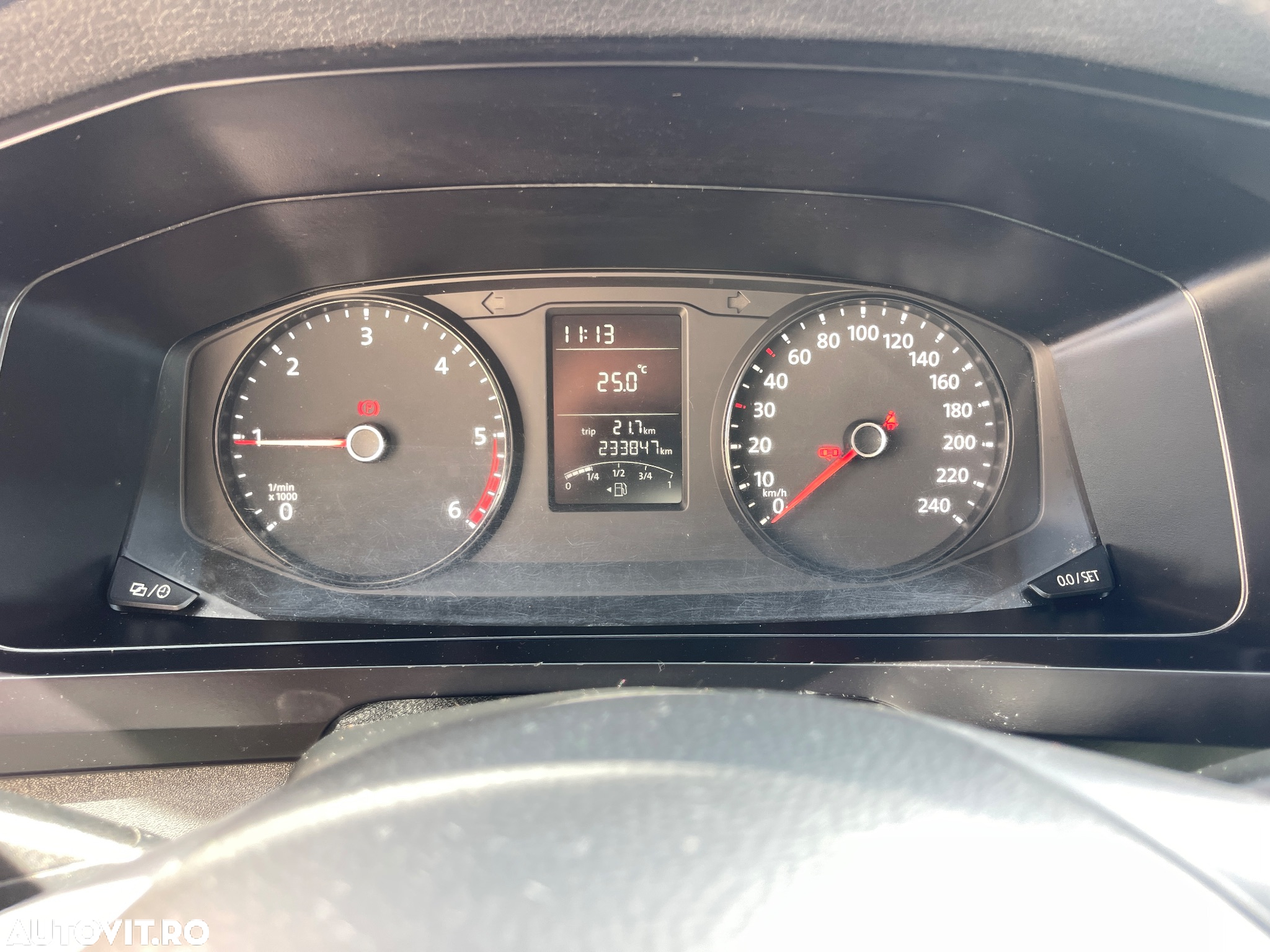 Volkswagen Transporter 2.0TDI  USI SPATE - 36