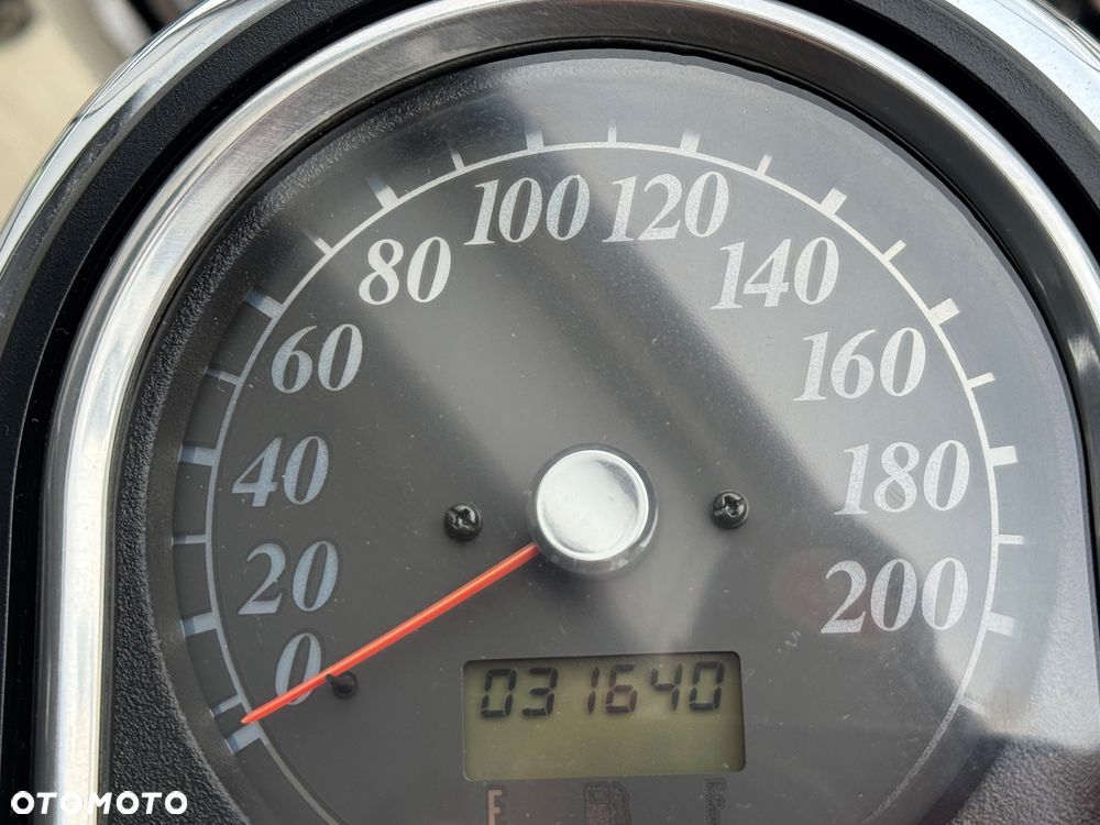 Suzuki VL 1500 Intruder LC - Boulevard C90 - 17