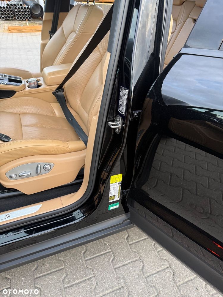 Porsche Macan S - 17