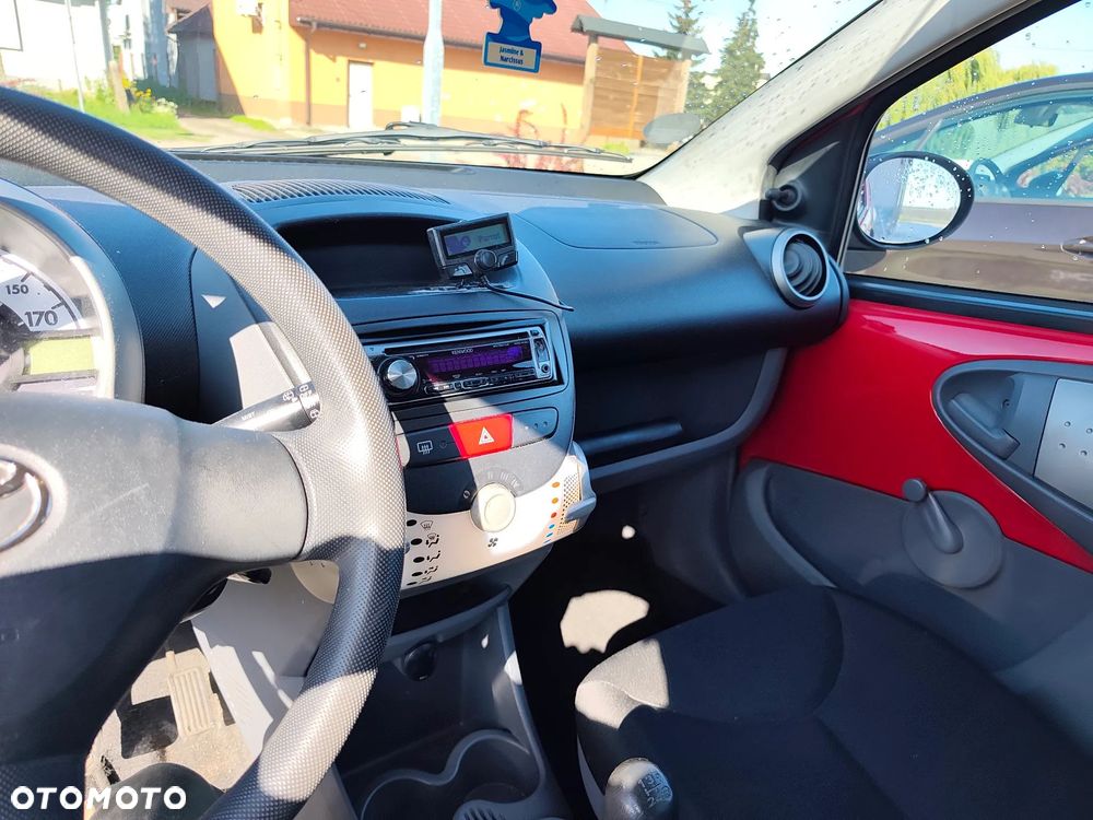 Toyota Aygo 1.0 VVT-i Luna EU5 - 19