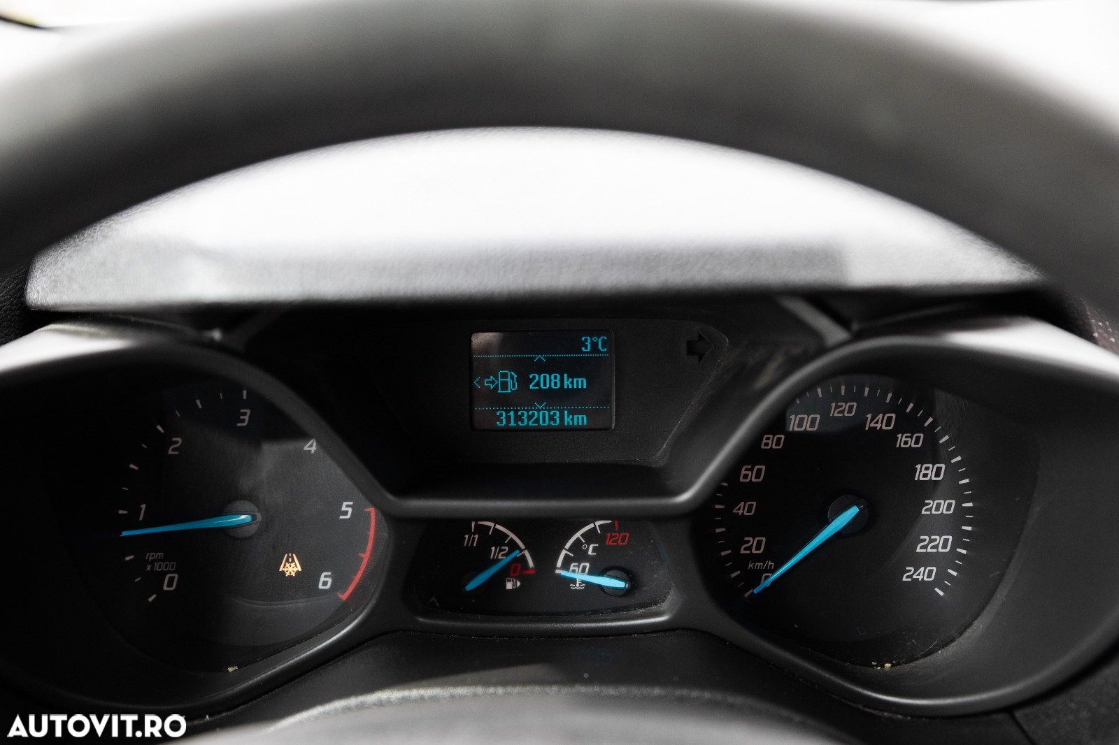 Ford Tourneo conect - 16