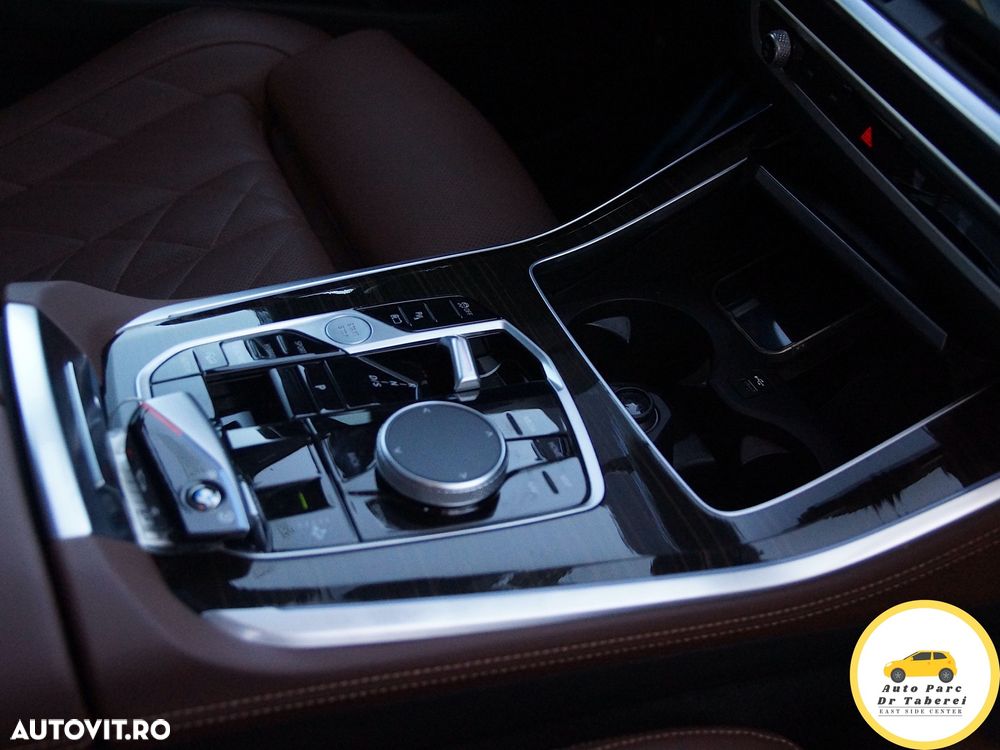 BMW X5 xDrive50e - 31