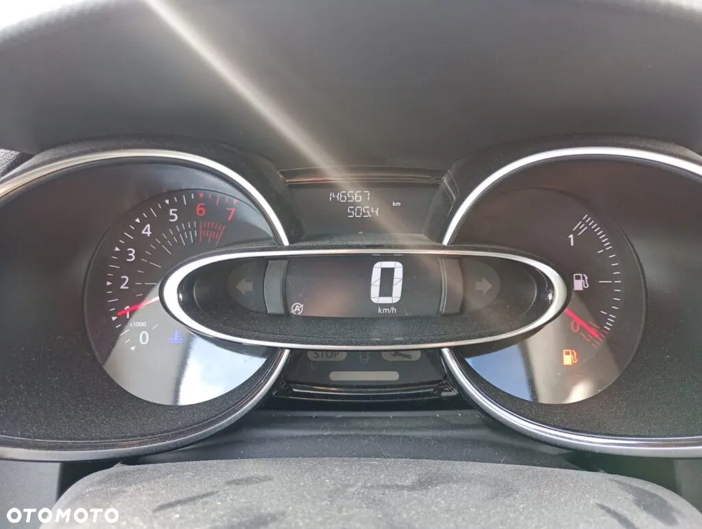 Renault Clio ENERGY TCe 90 Start & Stop Experience - 15