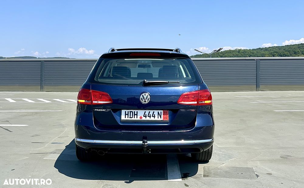 Volkswagen Passat Variant 1.8 TSI DSG Highline - 14