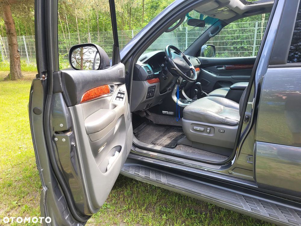 Toyota Land Cruiser - 11