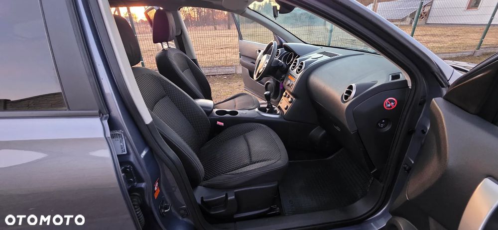 Nissan Qashqai+2 - 17