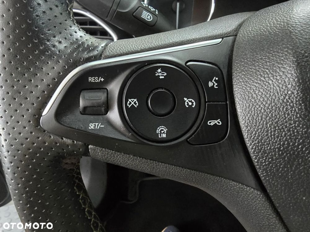 Opel Astra 1.2 Turbo Start/Stop Edition - 24