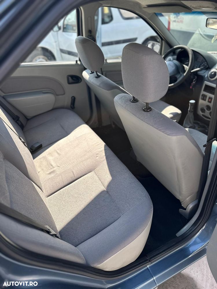 Dacia Logan K90 1.5 dCi Ambiance - 8