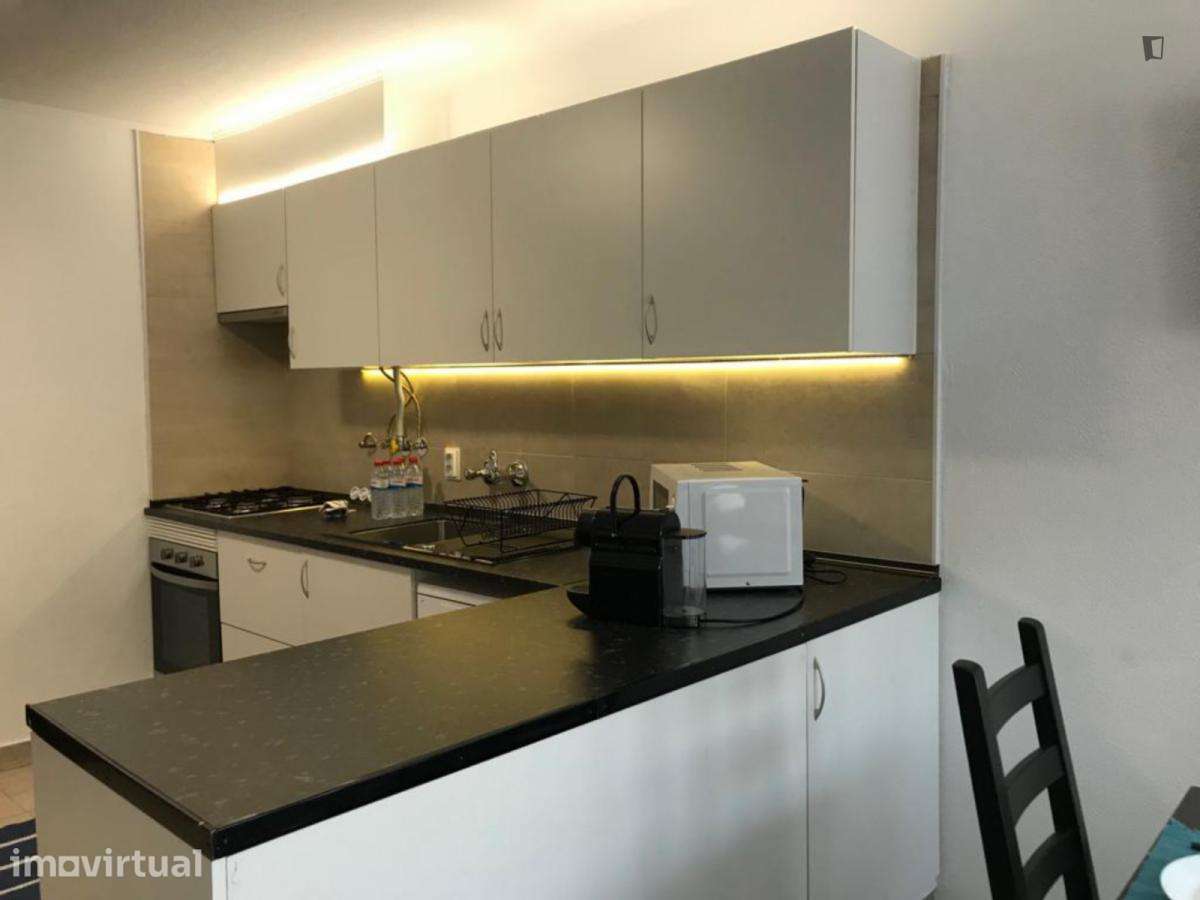 Quarto - localizado em Bela Vista Lisbon - Grande imagem: 3/12