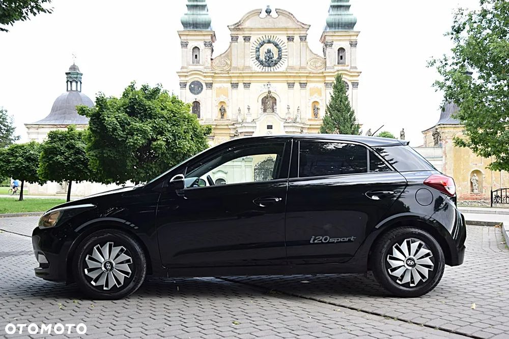Hyundai i20 blue 1.2 Classic - 6