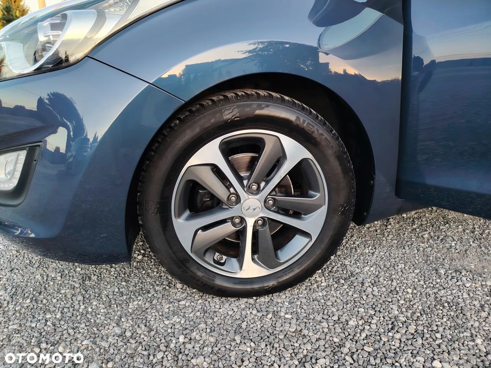 Hyundai i30 1.4 Select - 21