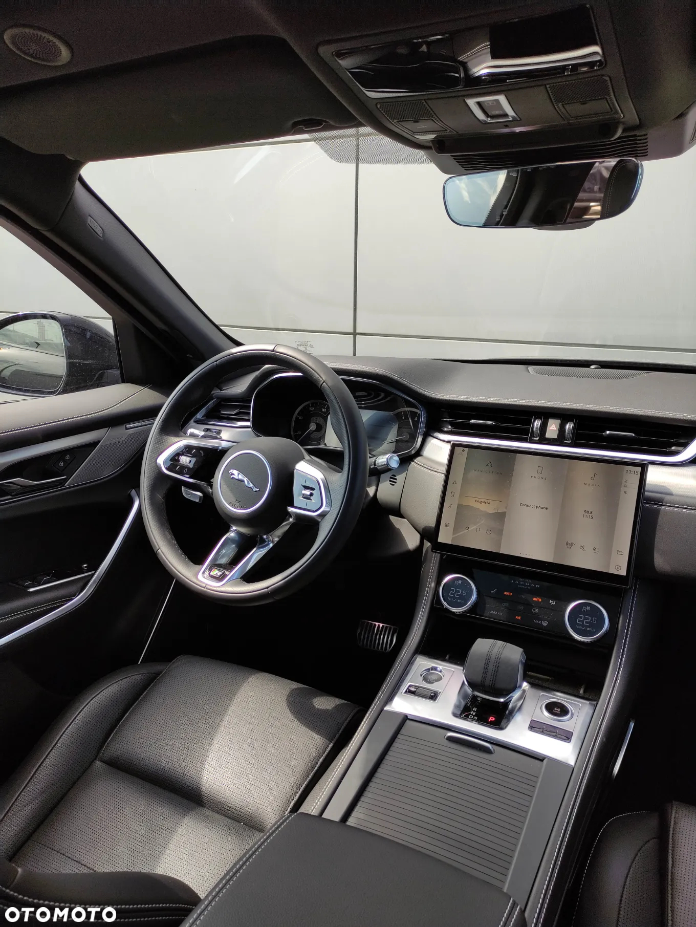 Jaguar F-Pace - 11