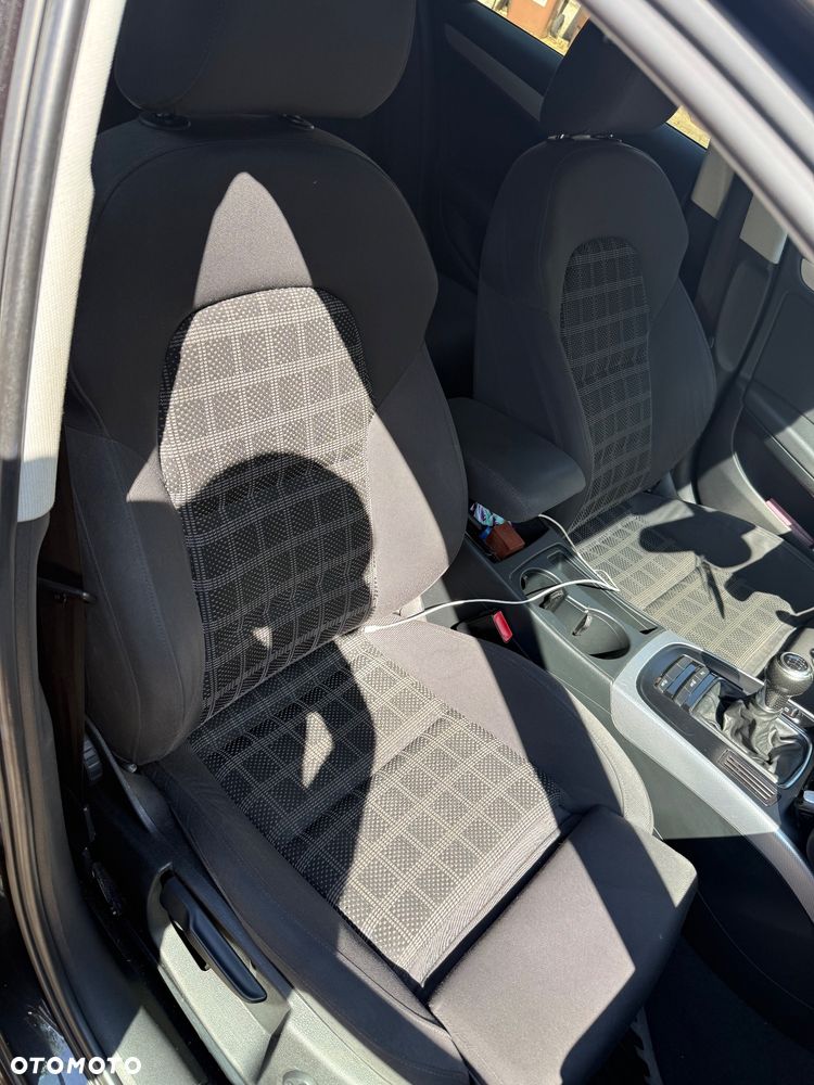Audi A4 Avant 2.0 TDI - 22
