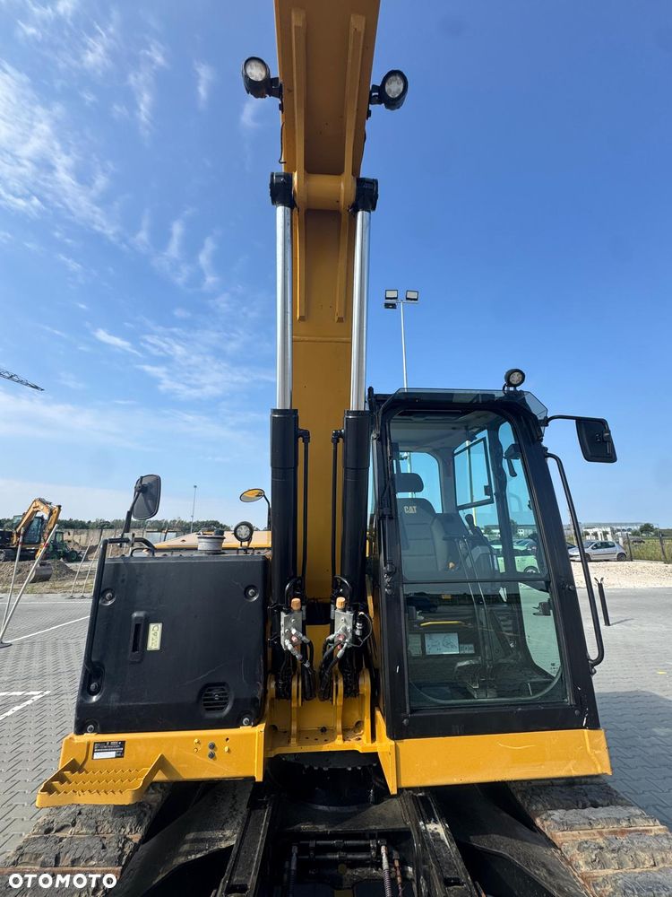 Caterpillar 310 - 10