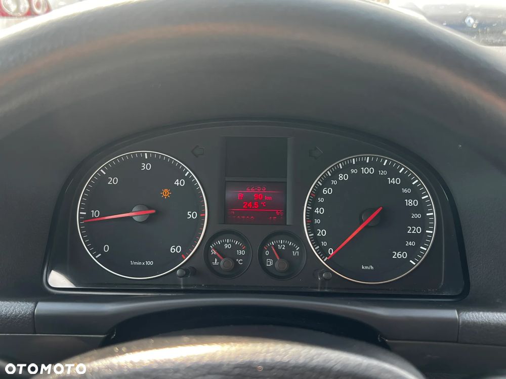 Volkswagen Touran 1.9 TDI Conceptline - 7