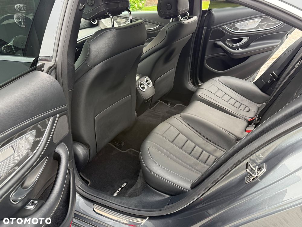 Mercedes-Benz CLS 450 4-Matic AMG - 39