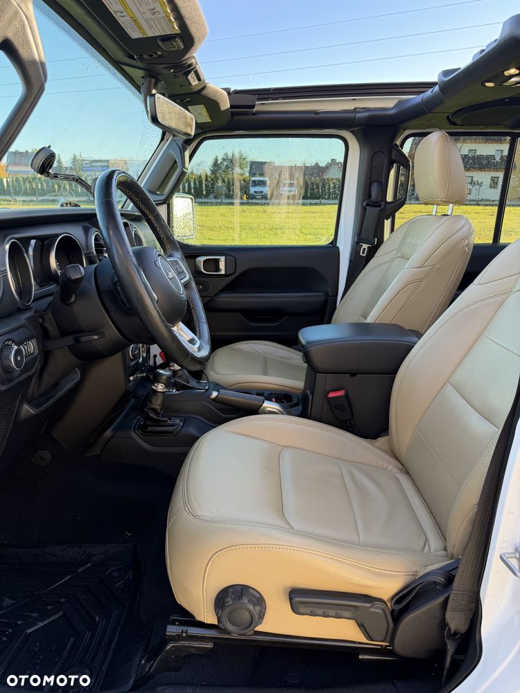 Jeep Wrangler 3.6 Unlim Sahara - 8