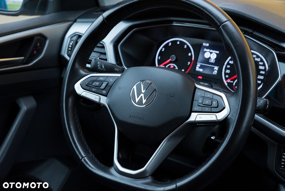 Volkswagen T-Cross - 29