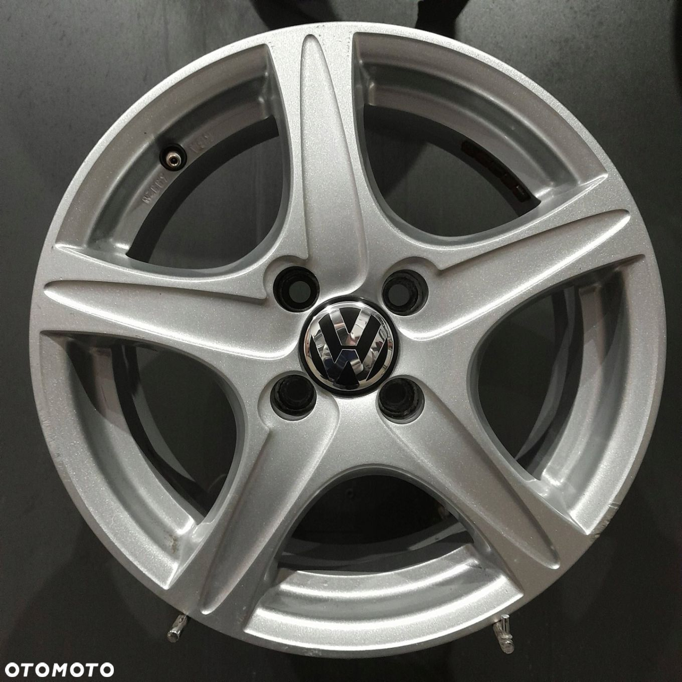 Felgi 15 4x100 VW Up F505173-1A - 4