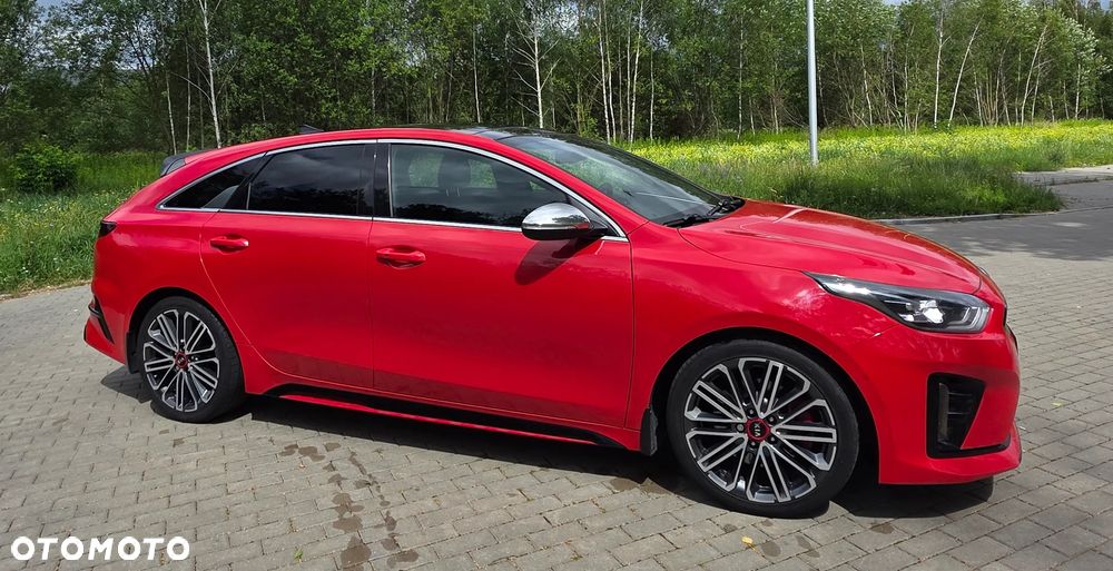 Kia ProCeed 1.6 T-GDI GT DCT - 14