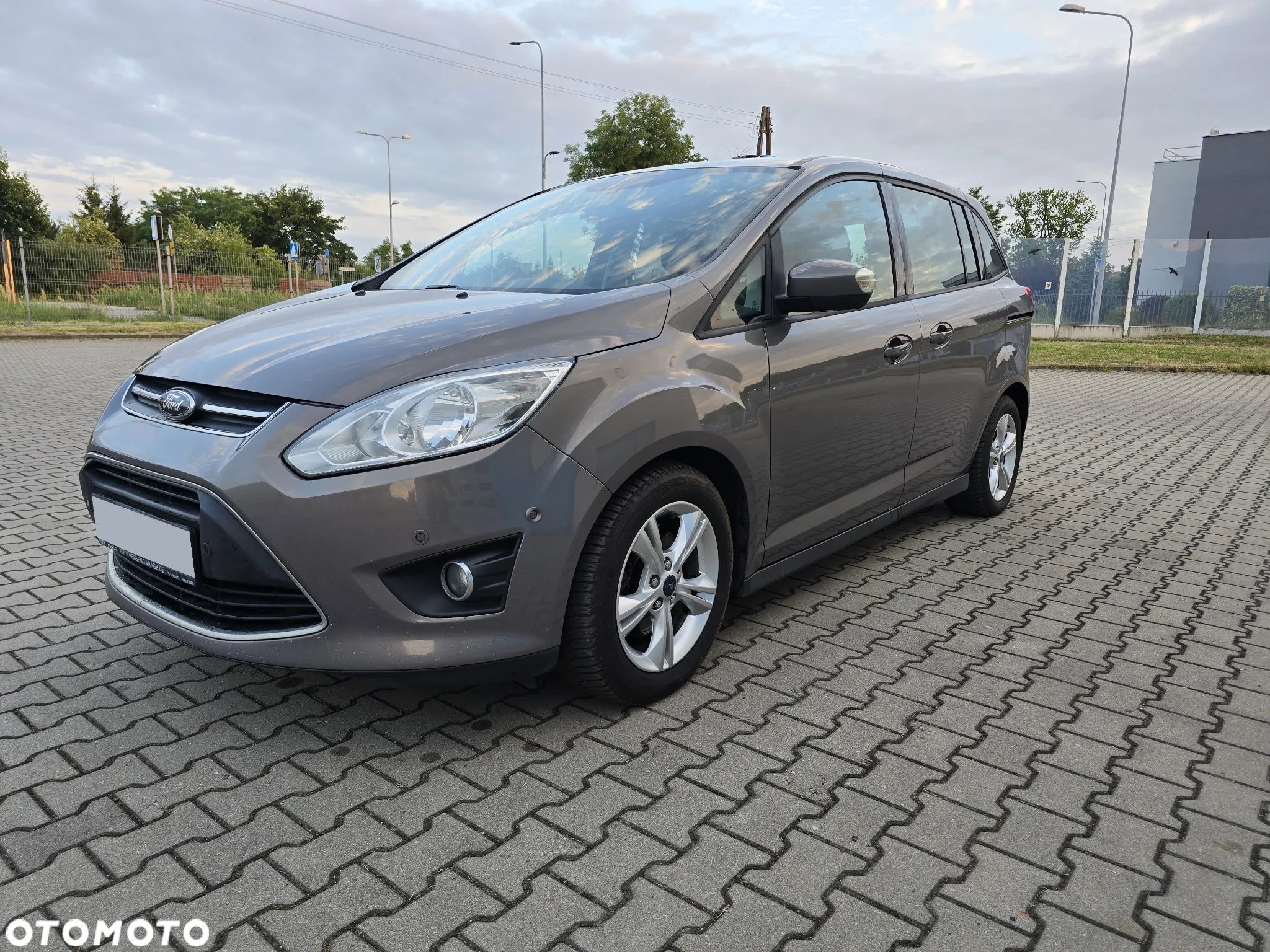 Ford Grand C-MAX 2.0 TDCi Titanium - 1