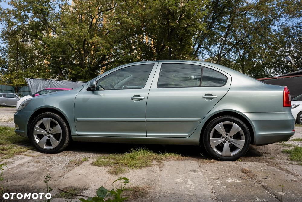 Skoda Octavia 2011 photo 5