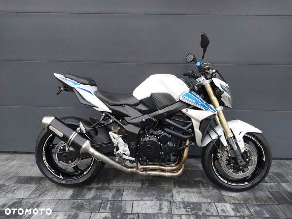 Suzuki GSR