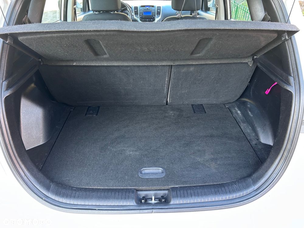 Hyundai ix20 1.4 Comfort - 13