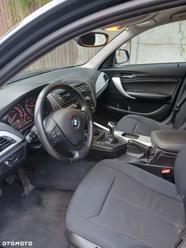 BMW Seria 1 116d - 9