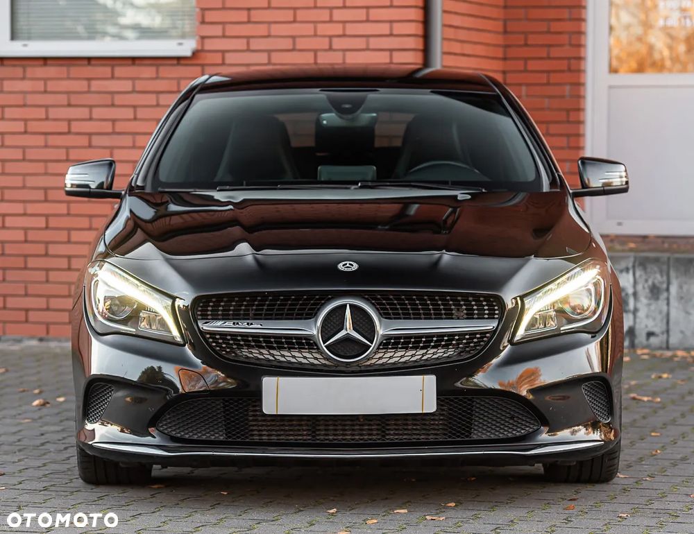 Mercedes-Benz CLA 200 d 4Matic 7G-DCT - 12