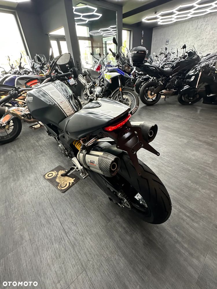Ducati Monster - 18