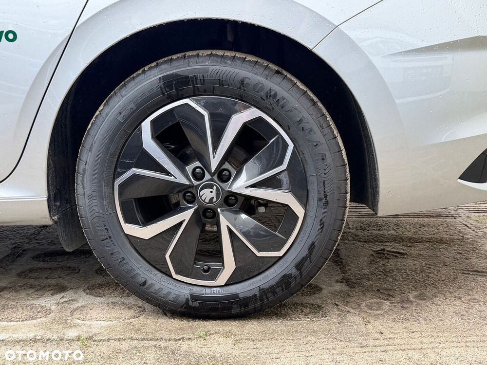 Skoda Scala 1.0 TSI Edition 130 DSG - 32