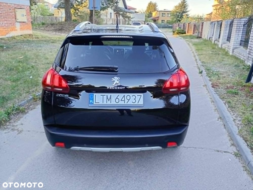 Peugeot 2008 BlueHDi 100 STOP & START Allure - 17