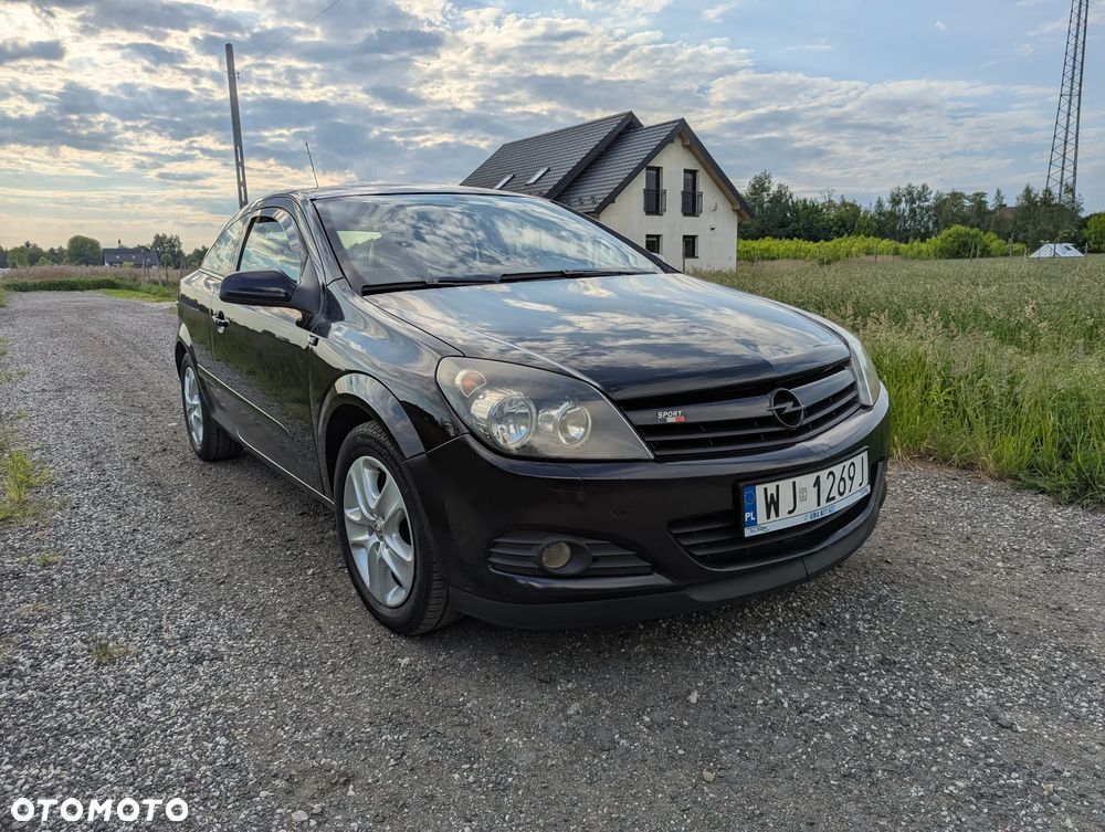 Opel Astra 1.9 CDTI Cosmo - 1