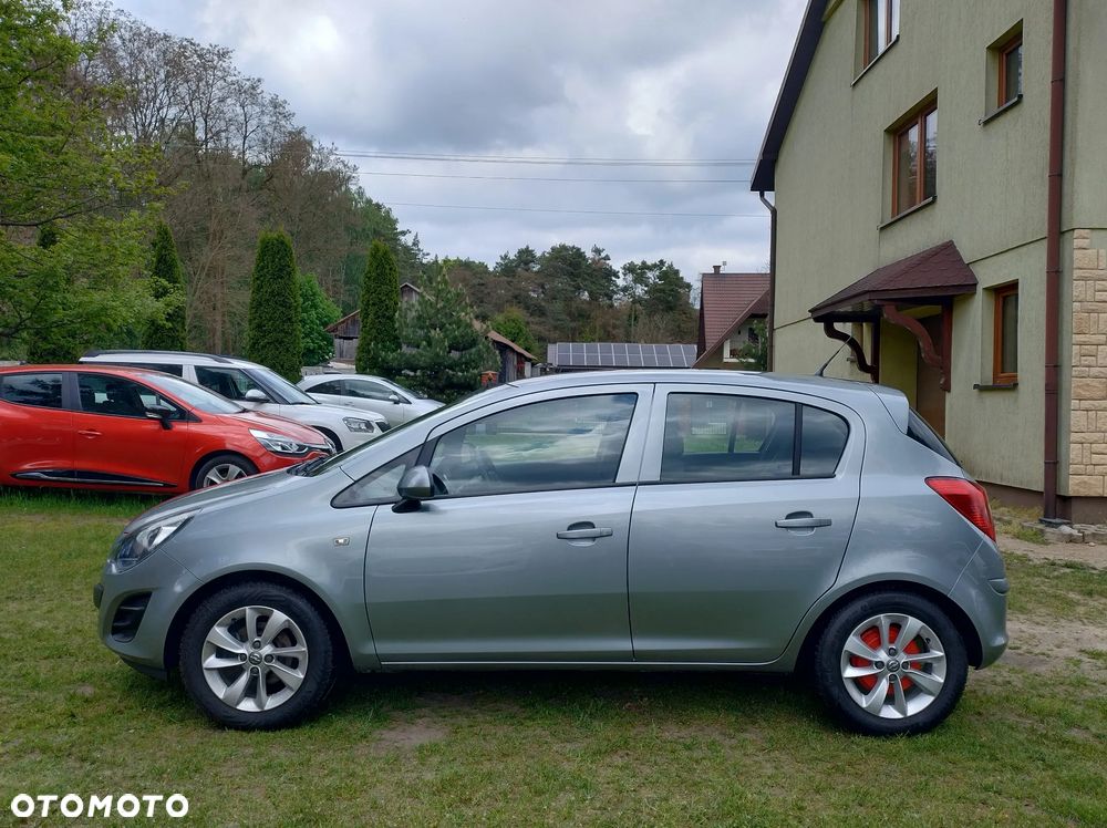 Opel Corsa 1.2 16V Edition / Active - 14