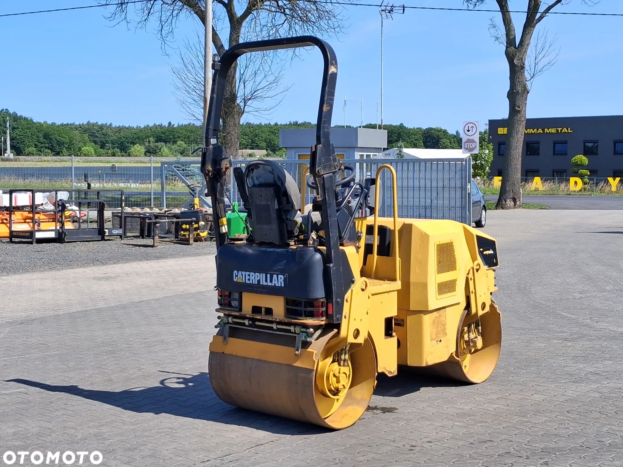 Caterpillar CB 22 - 4